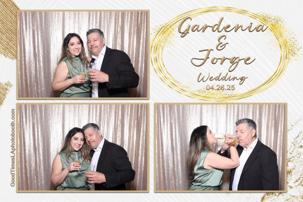 COUPLE HAVING FUN AT A WEDDING WITH GOOD TIMES LA PHOTO BOOTH